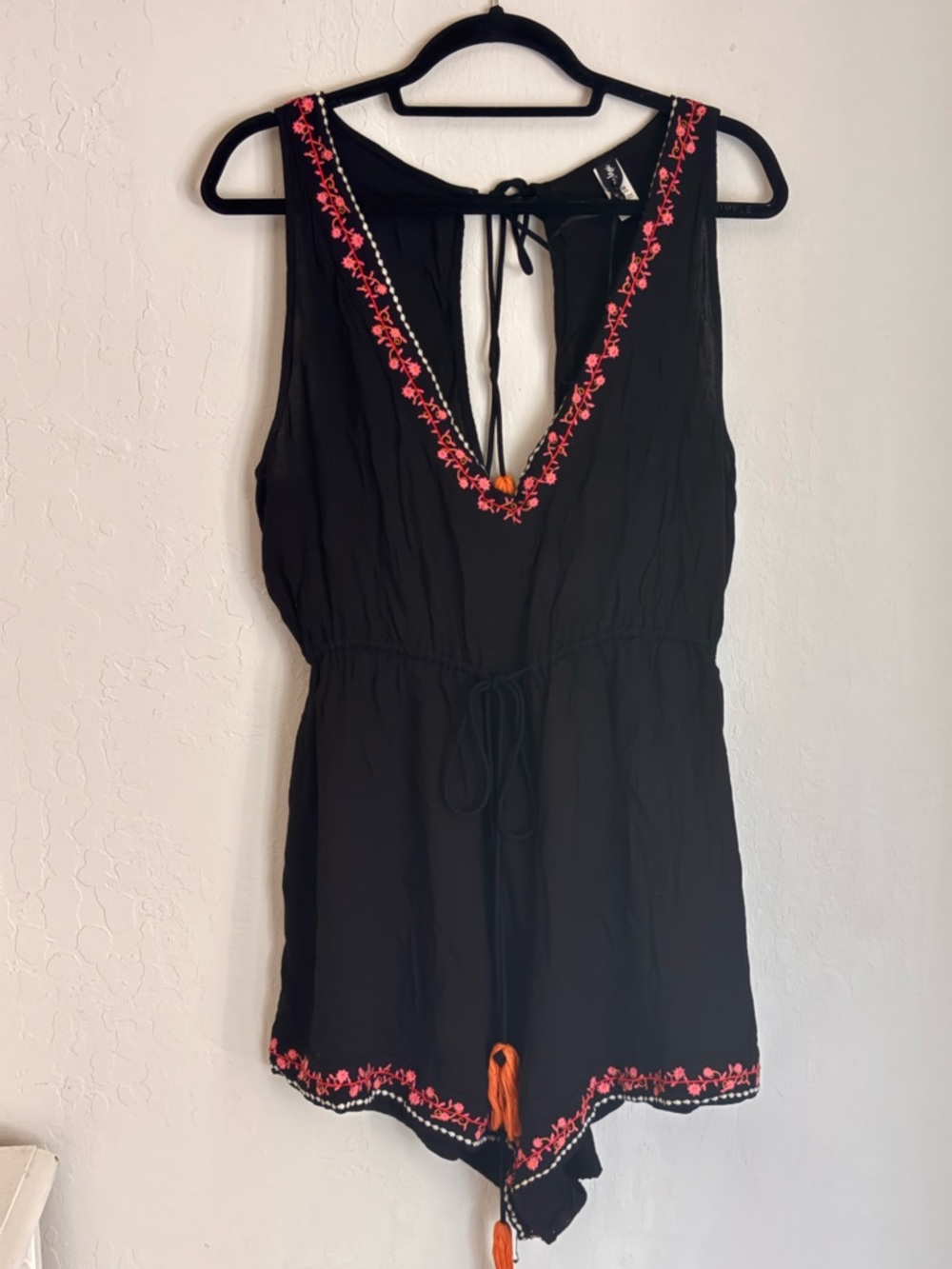 Pour Moi Embroidered Tassel Tie Lightweight Rayon Romper Black, Sz 12